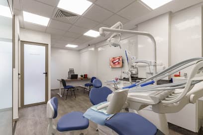 Salle de soins moderne de Koutoubia Dental Clinic à Marrakech